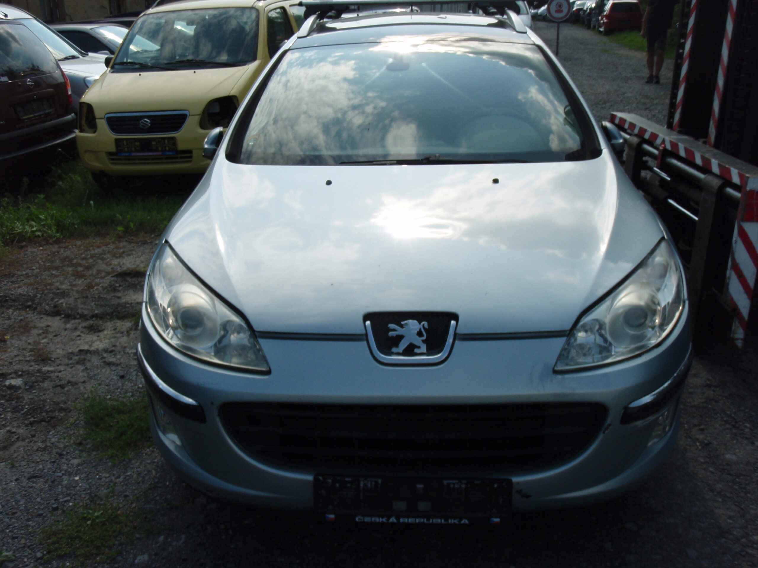 PEUGEOT 407 SW/KOMBI 2.0HDi 16V RHR 100kW rv 2005 model I barva světle modrá